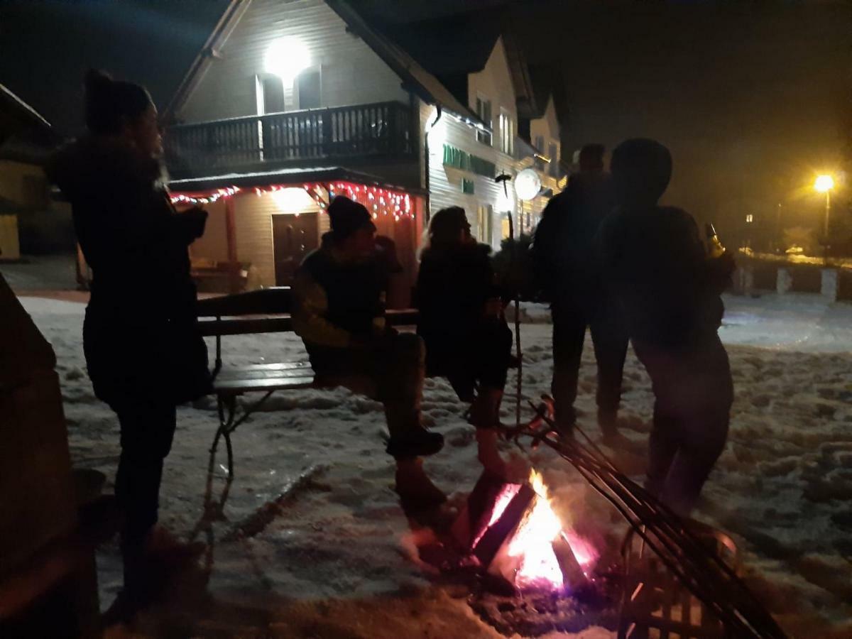 Zajazd Ponikiew - Noclegi Wadowice Ngoại thất bức ảnh