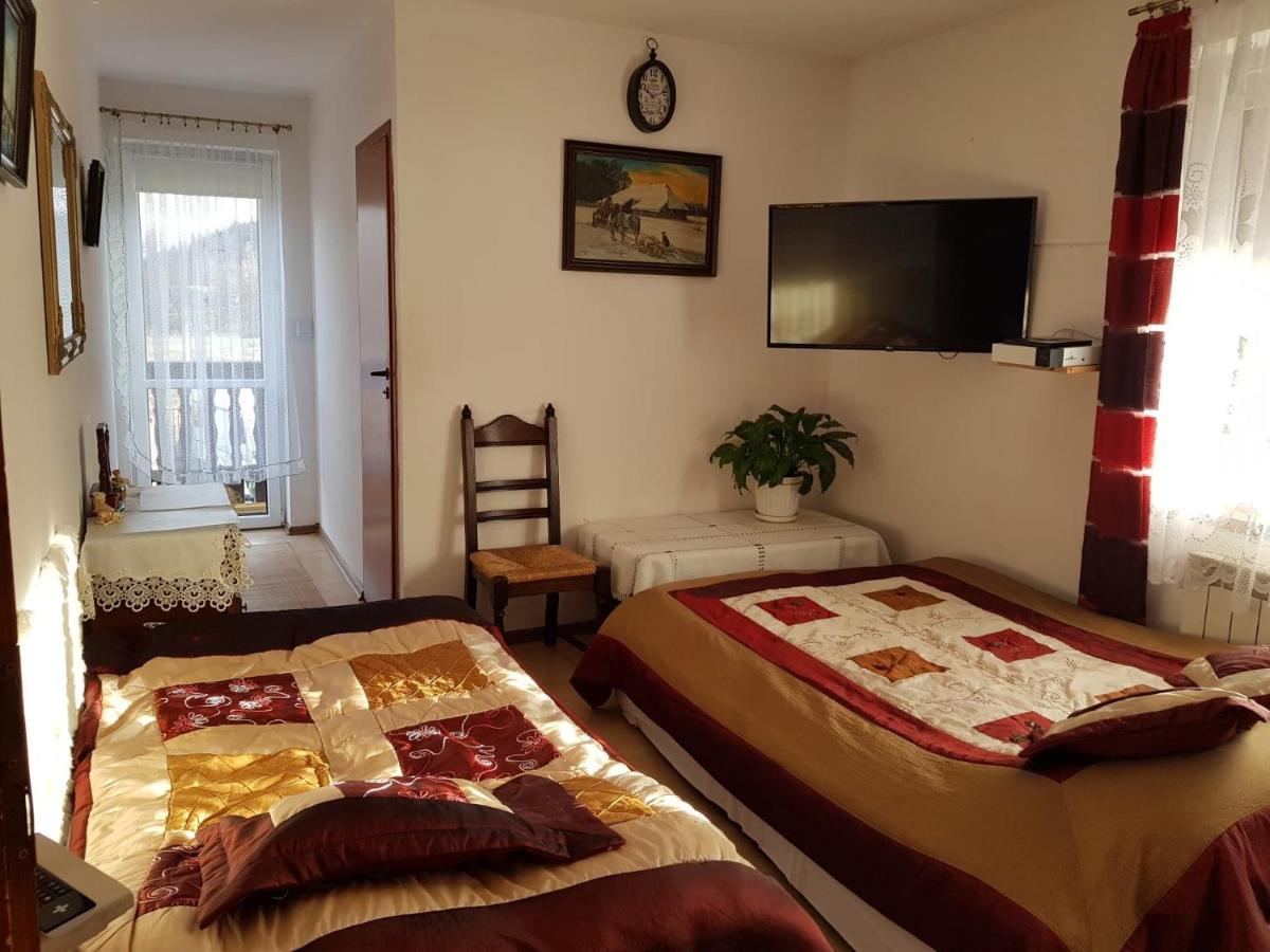 Zajazd Ponikiew - Noclegi Wadowice Ngoại thất bức ảnh