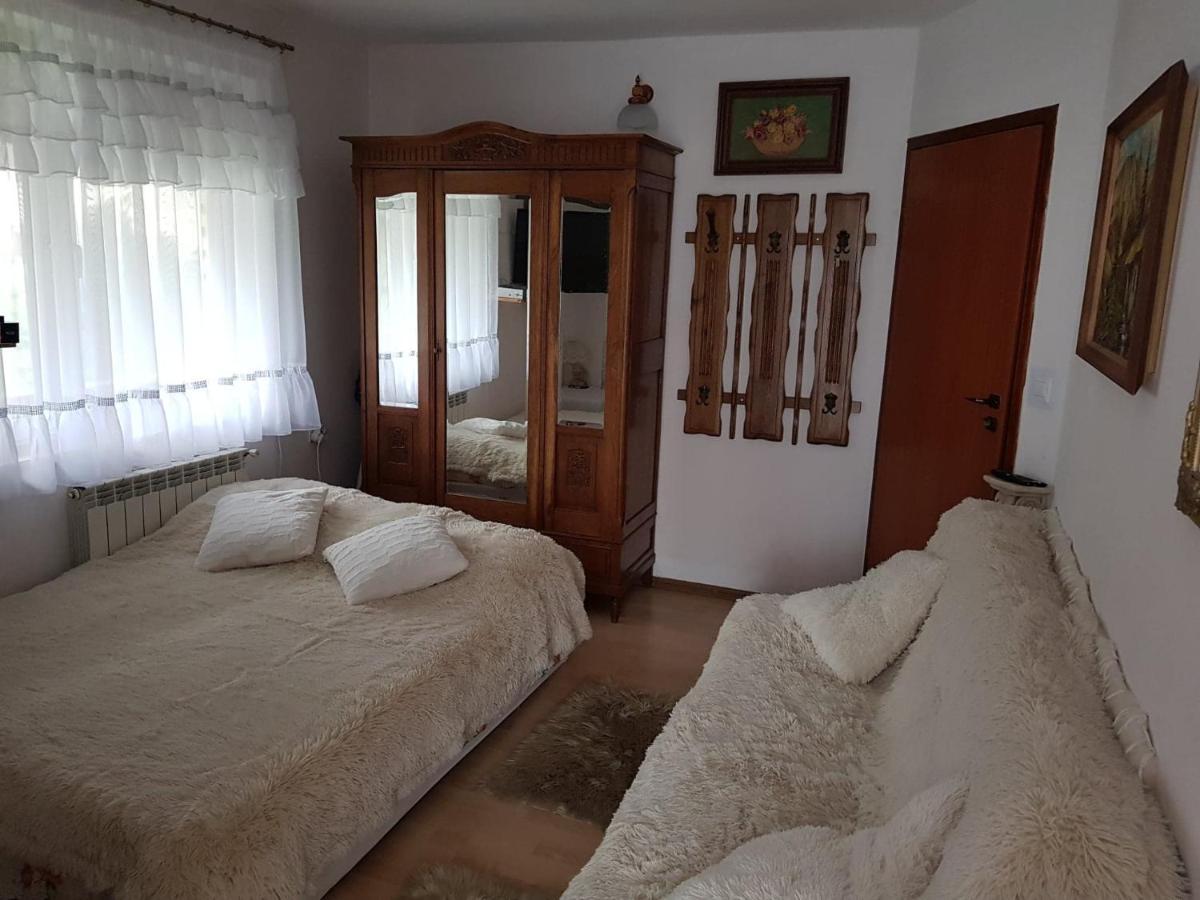Zajazd Ponikiew - Noclegi Wadowice Ngoại thất bức ảnh