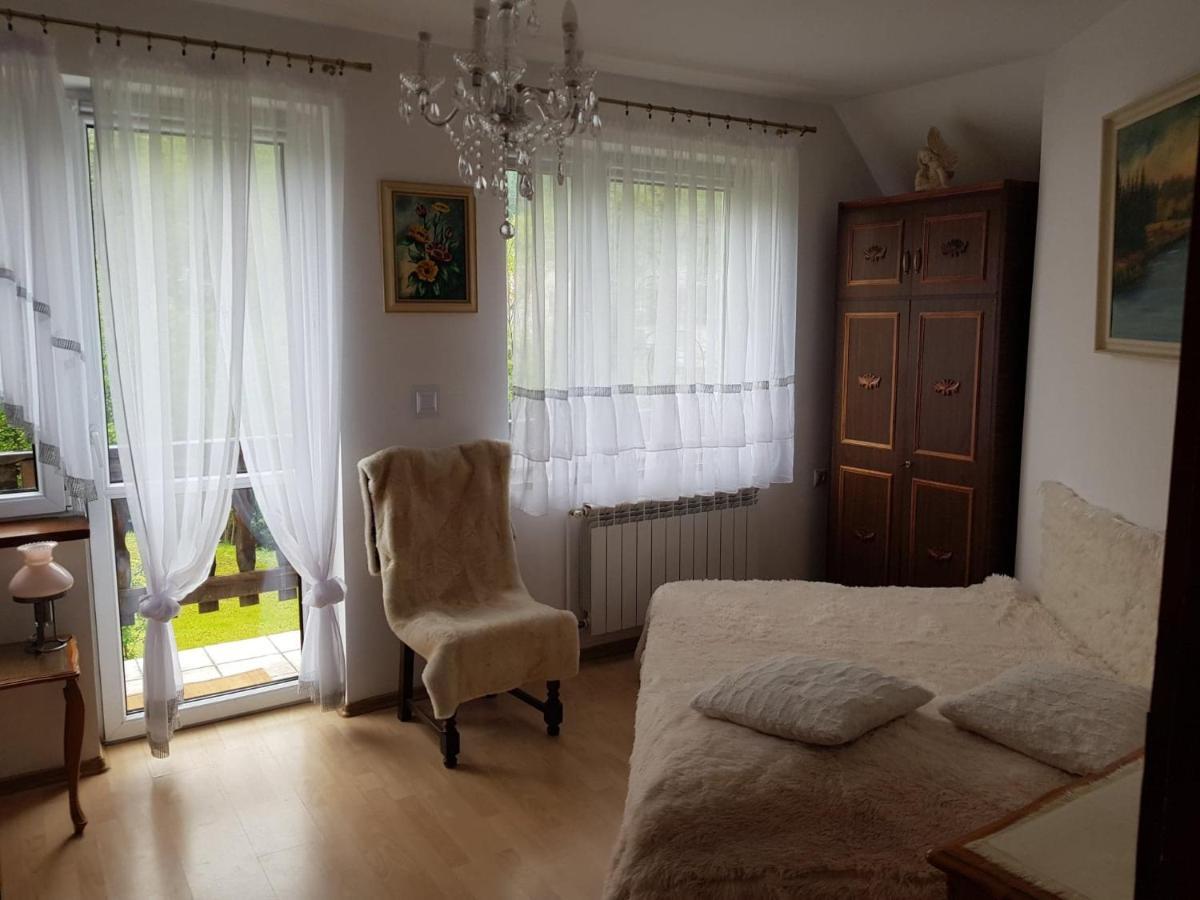 Zajazd Ponikiew - Noclegi Wadowice Ngoại thất bức ảnh