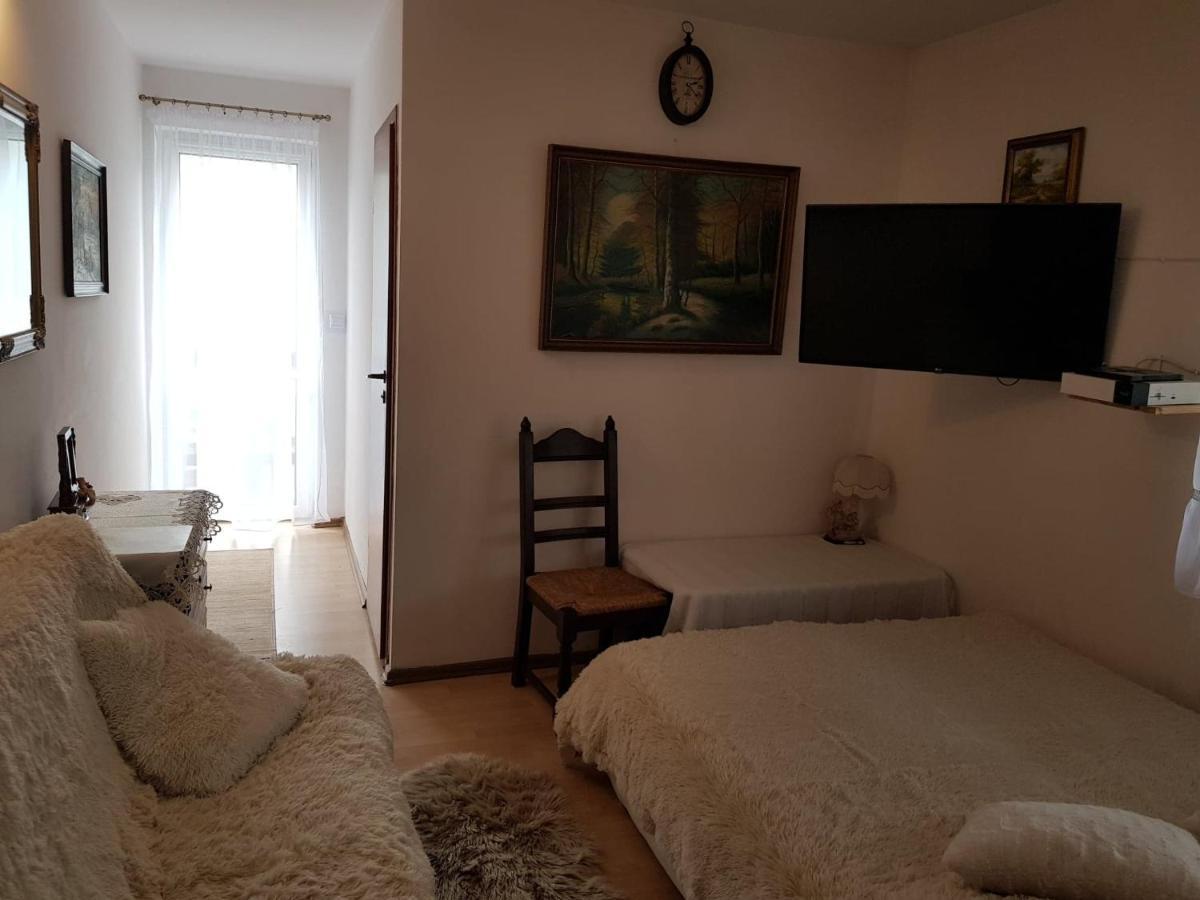 Zajazd Ponikiew - Noclegi Wadowice Ngoại thất bức ảnh